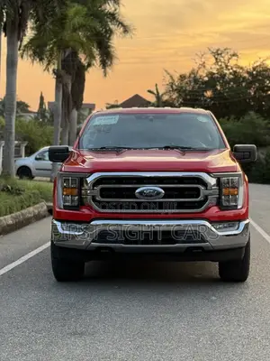 Ford F-150 XLT 2022 Red