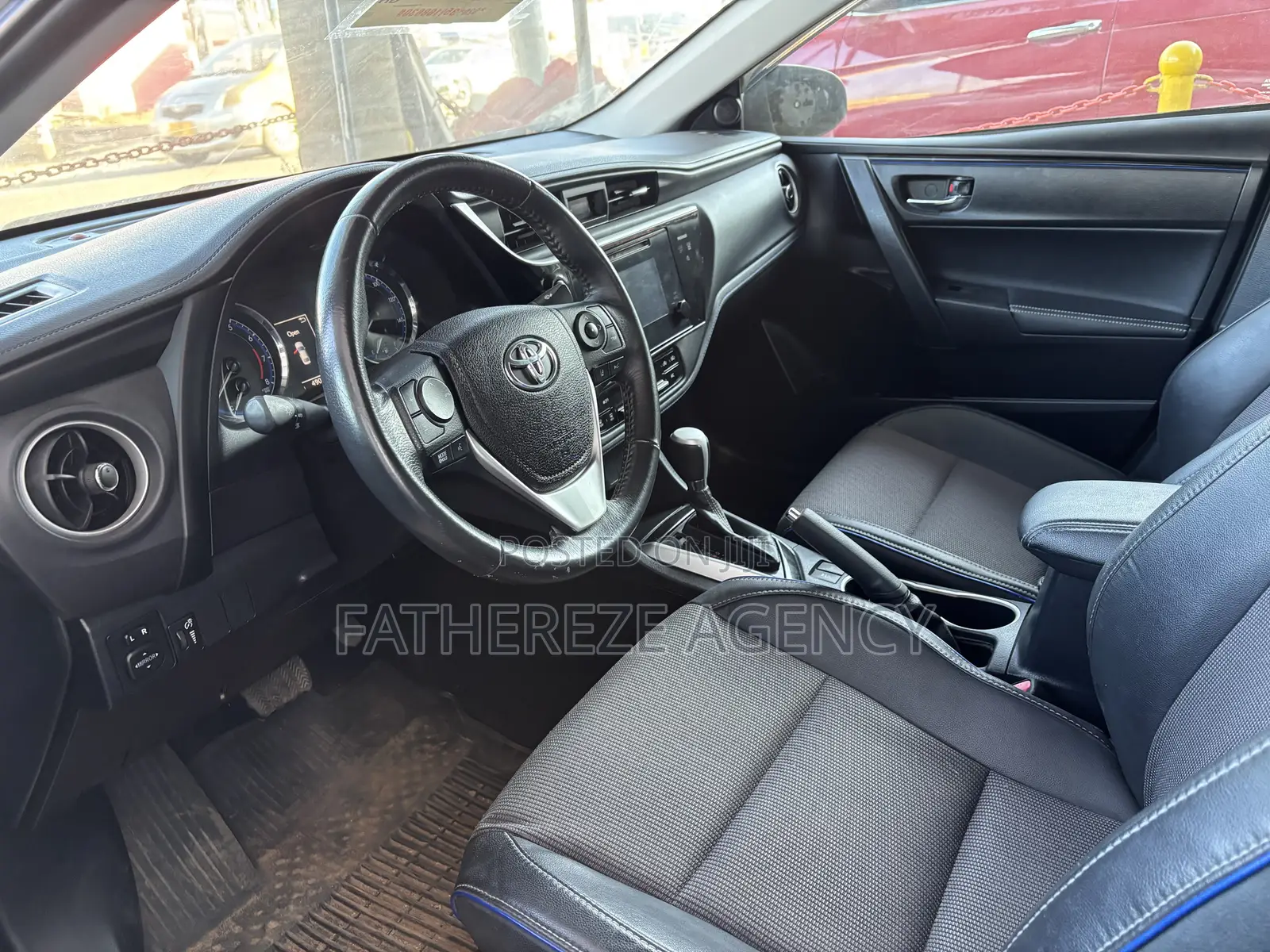 Toyota Corolla SE 4dr Sedan (1.8L 4cyl CVT) 2017 Silver