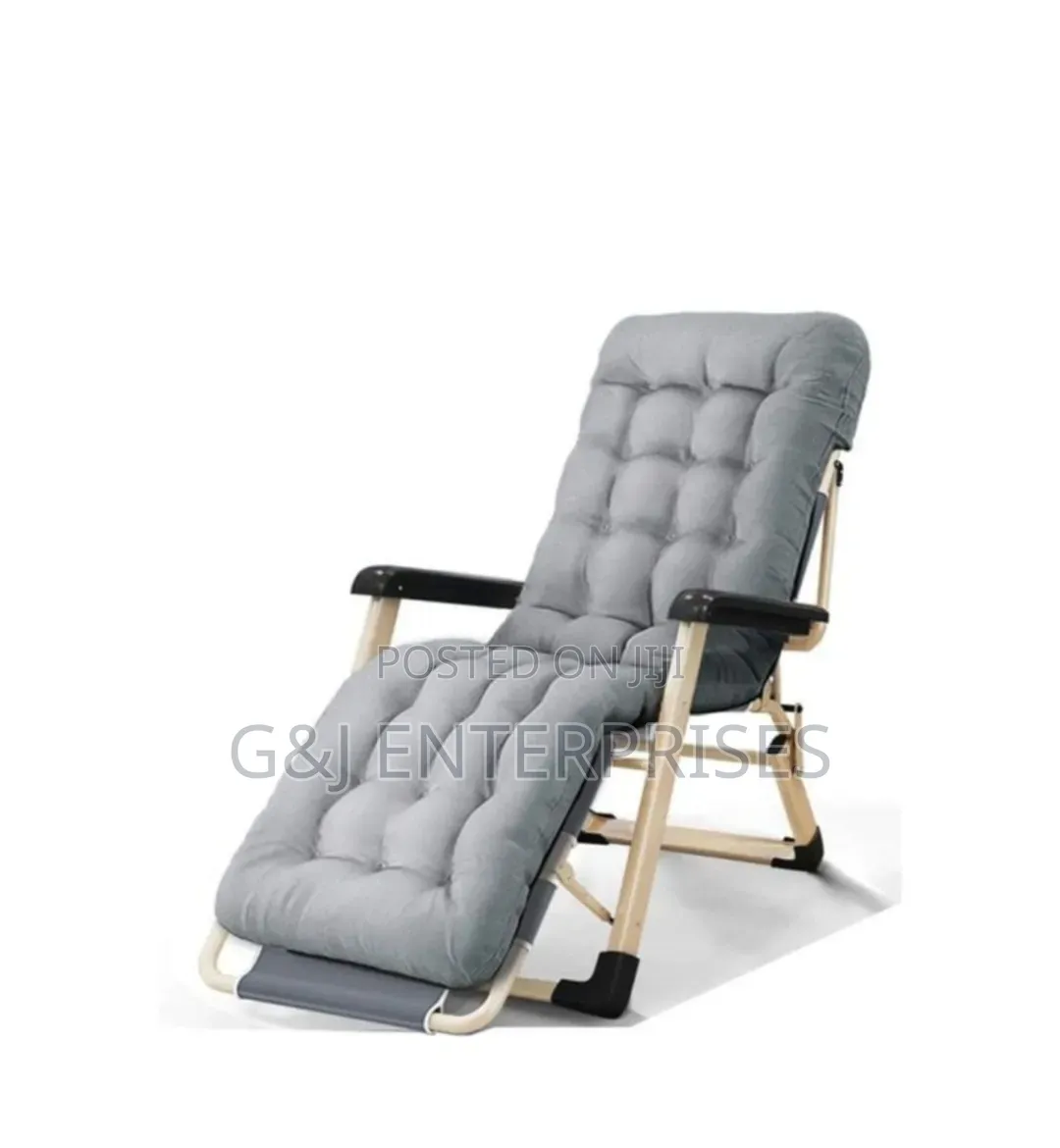 Adjustable Outdoor Relaxing Chair With Cushion