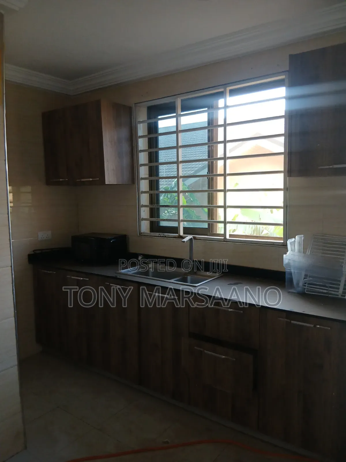 3bdrm Apartment in Haatso, Papao for rent