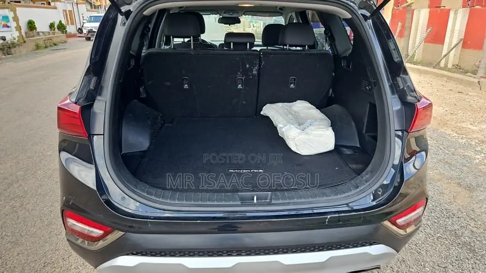 Hyundai Santa Fe SE AWD 2018 Black