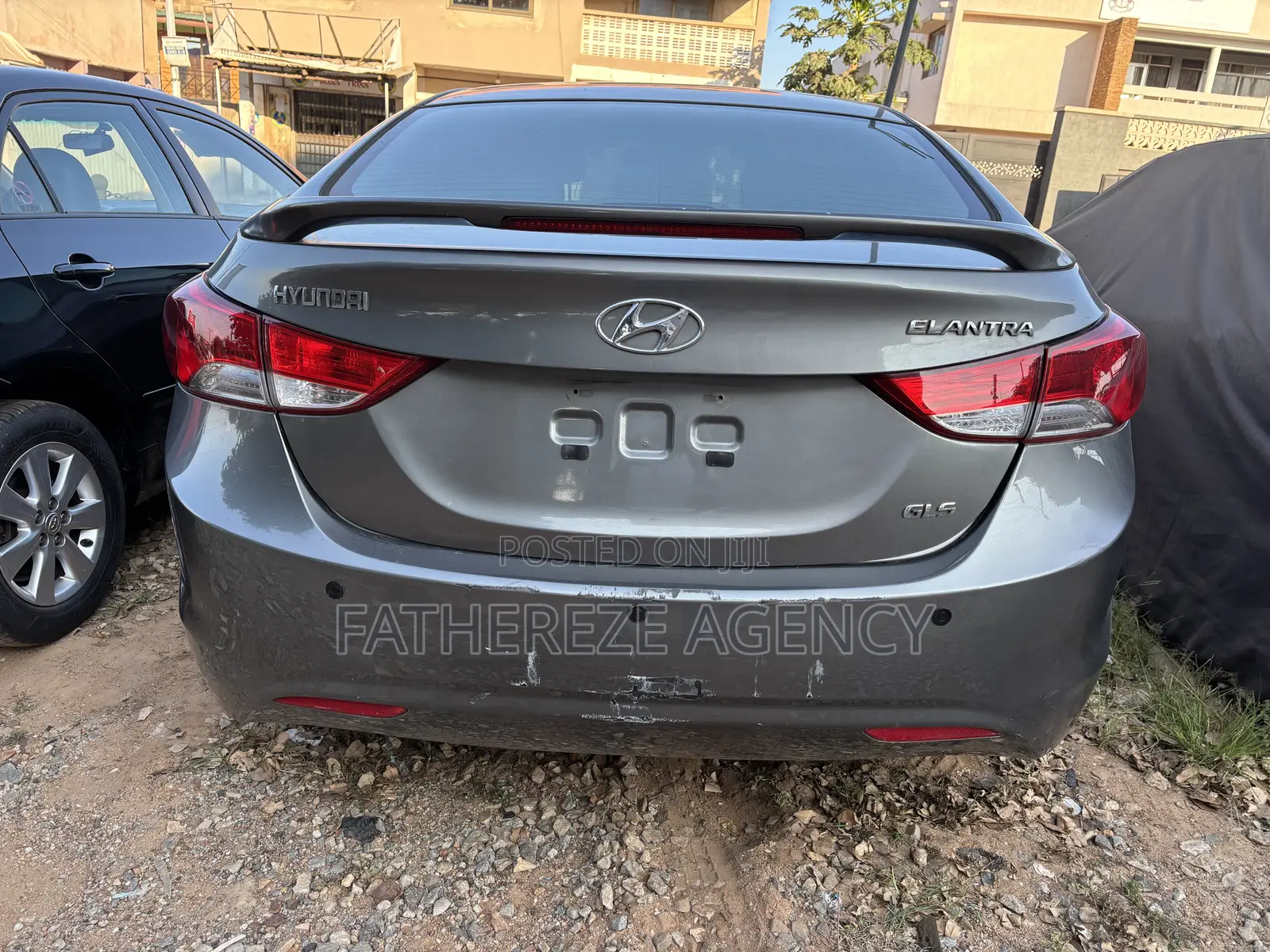 Hyundai Elantra Limited Sedan FWD (1.8L 4cyl 6A) 2013 Gray