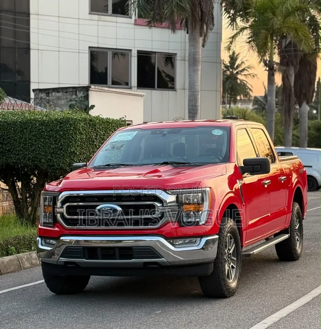 Ford F-150 XLT 2022 Red