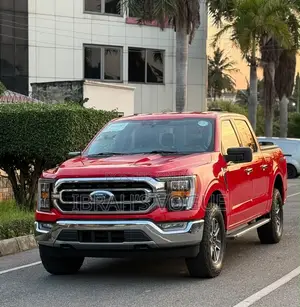 Ford F-150 XLT 2022 Red