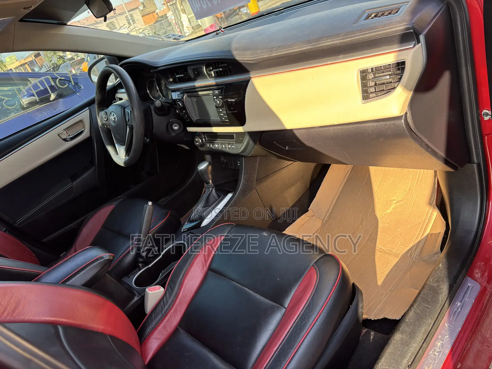 Toyota Corolla LE Eco 4dr Sedan (1.8L 4cyl CVT) 2016 Red
