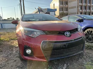 Toyota Corolla LE Eco 4dr Sedan (1.8L 4cyl CVT) 2016 Red