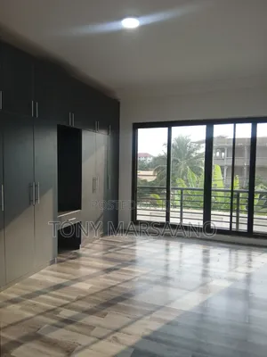 4bdrm Townhouse / Terrace in Westlegon, Medifem Area for rent