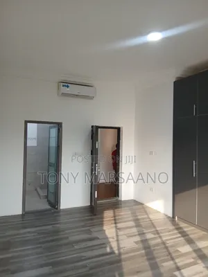 4bdrm Townhouse / Terrace in Westlegon, Medifem Area for rent