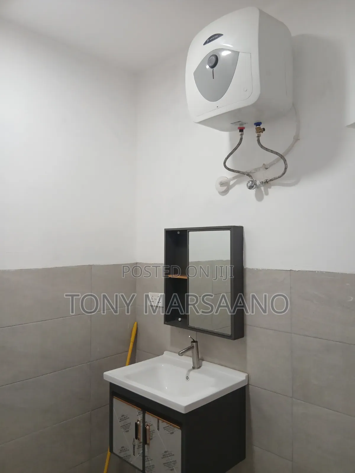 4bdrm Townhouse / Terrace in Westlegon, Medifem Area for rent