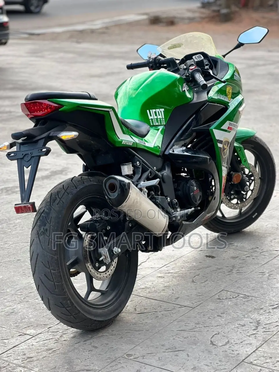 Motorcycle 2025 Green