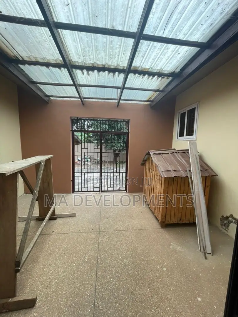 5bdrm House in Madev Realty, Tantra Hills for rent
