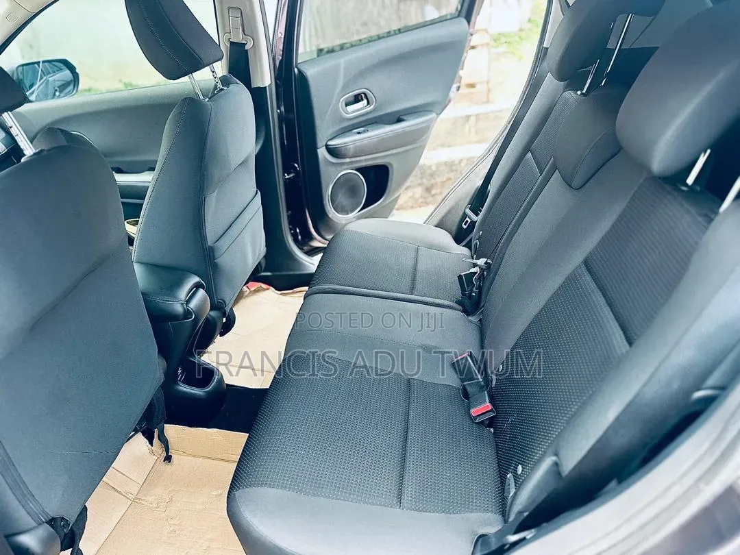 Honda HR-V 2022 Burgundy