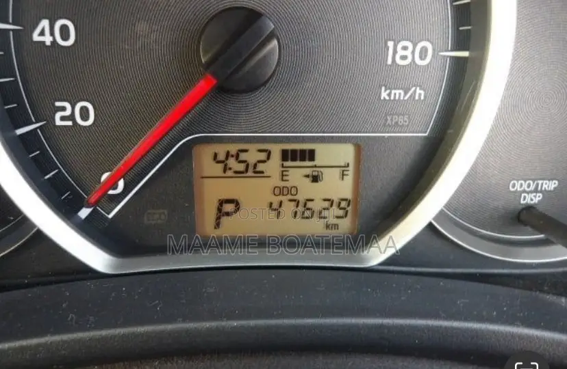 Toyota Vitz 1.3 FWD 5dr 2013 Gray