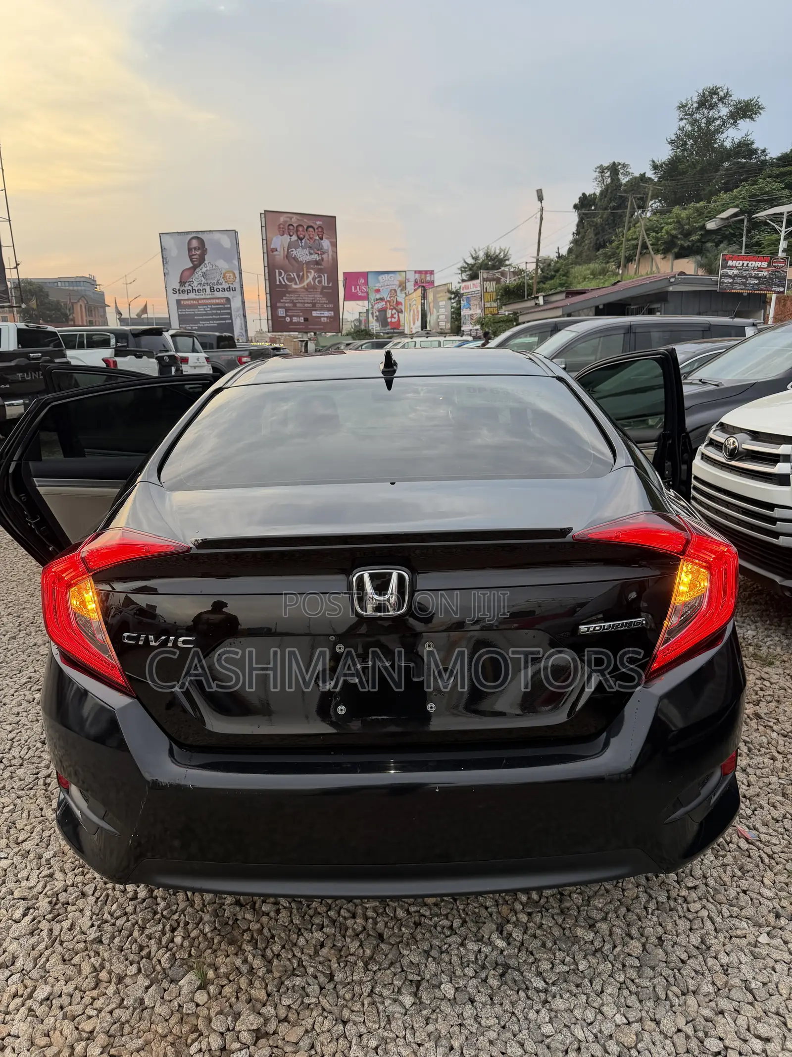 Honda Civic Touring 4dr Sedan (1.5L 4cyl) 2017 Black
