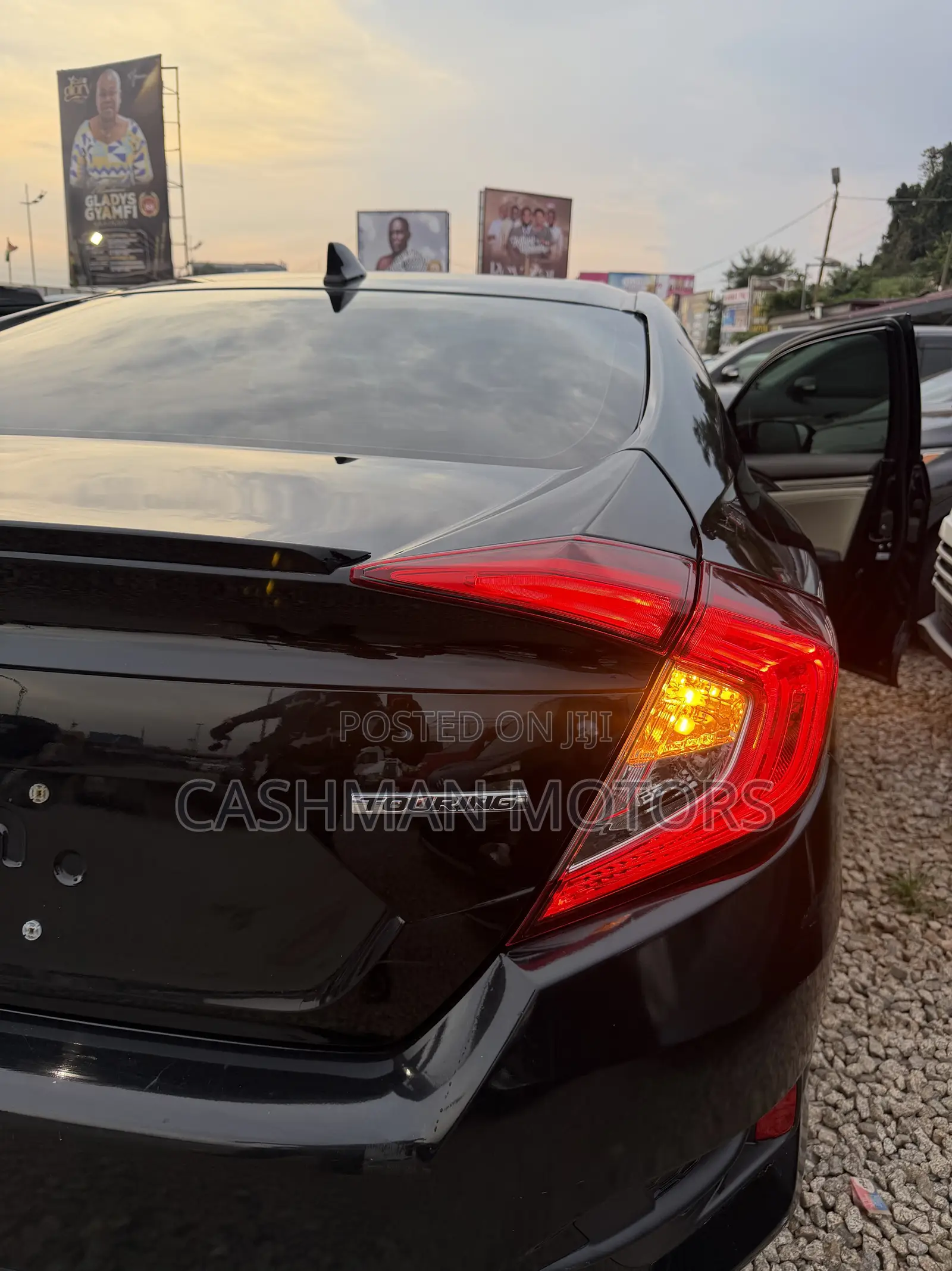 Honda Civic Touring 4dr Sedan (1.5L 4cyl) 2017 Black