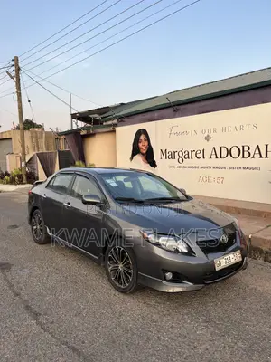 Toyota Corolla 2010 Gray