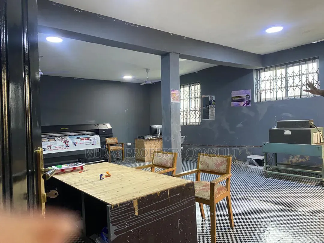 4bdrm House in Mampong, Aburi for sale