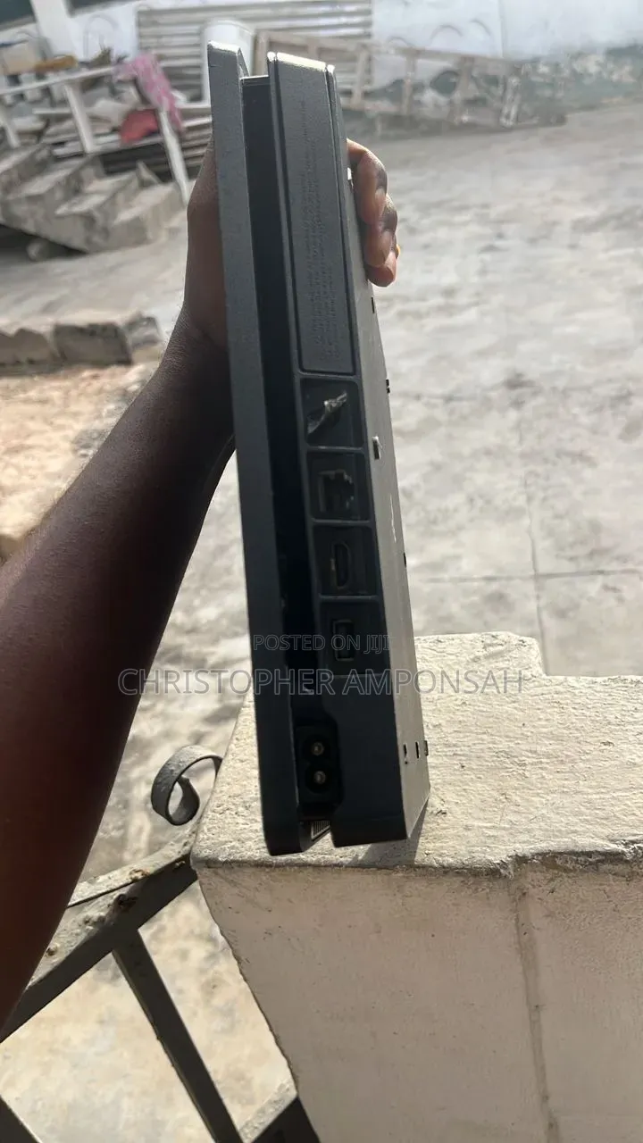 Ps Slim 1t Going for a Cool Price