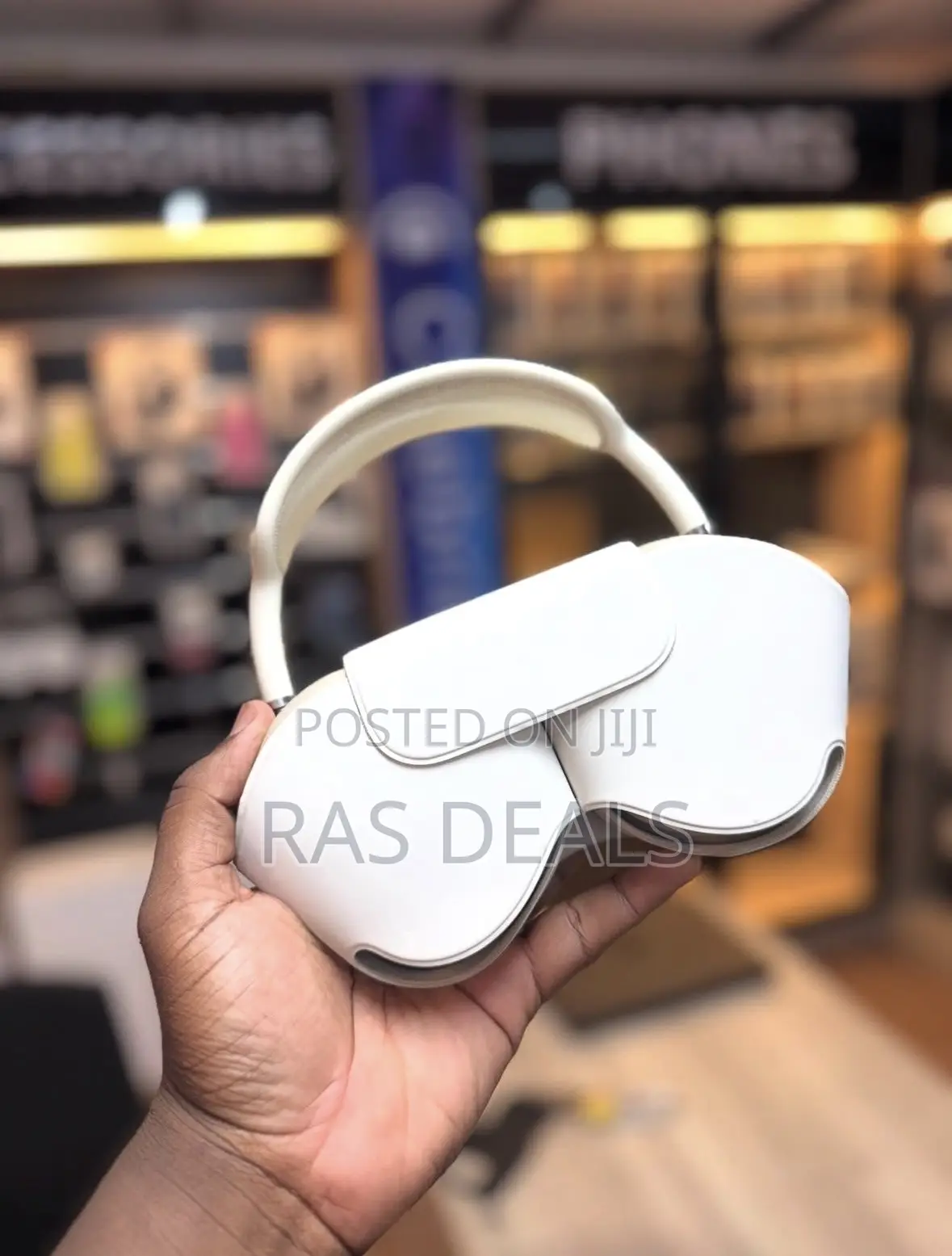 AirPods Max USBC Starlight