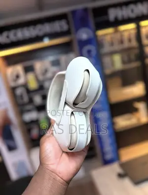 AirPods Max USBC Starlight