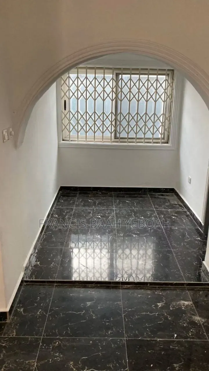 3bdrm House in Shining Star Real, Accra Metropolitan for sale