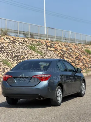 Toyota Corolla 2017 Blue