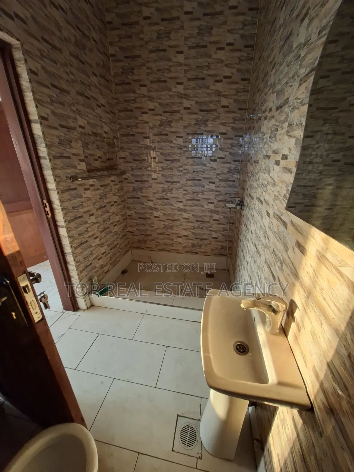 2bdrm Apartment in ,,Haatso, Ga East Municipal for rent