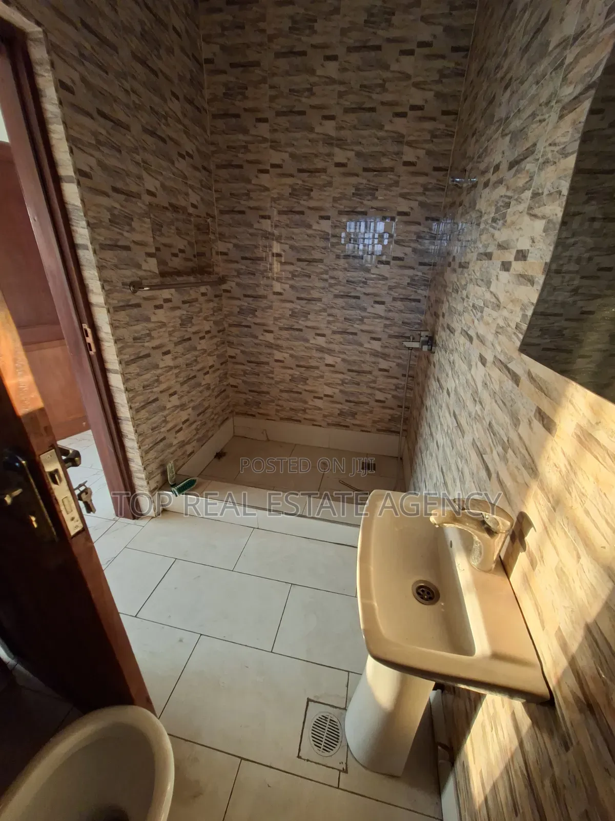 2bdrm Apartment in ,,Haatso, Ga East Municipal for rent