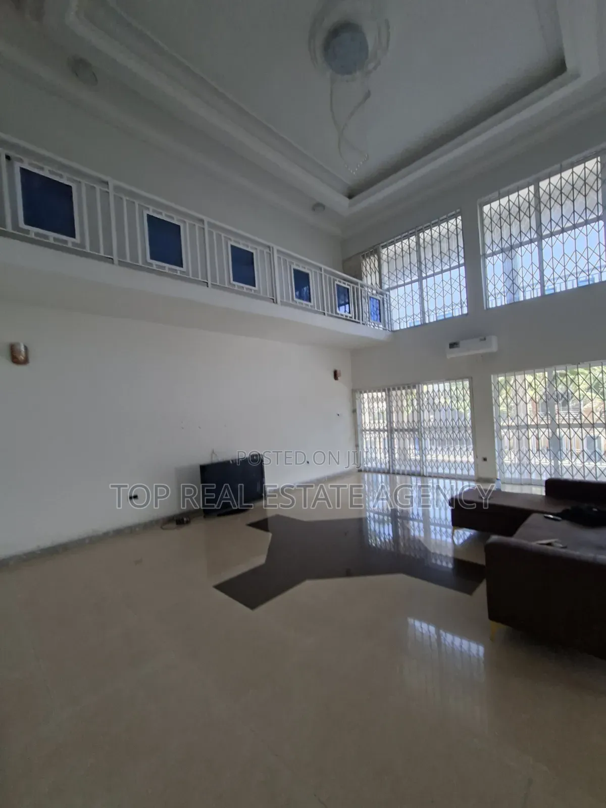 5bdrm Duplex in Westland, Ga East Municipal for rent