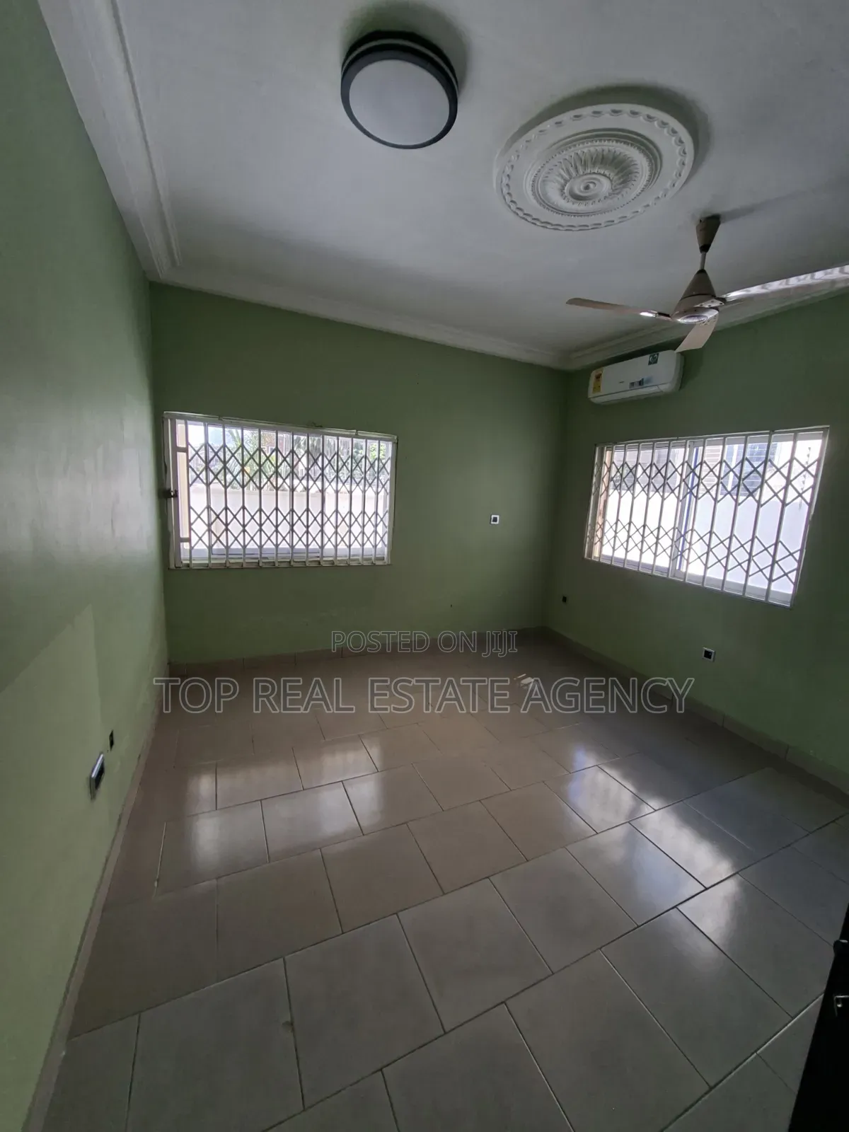 5bdrm Duplex in Westland, Ga East Municipal for rent