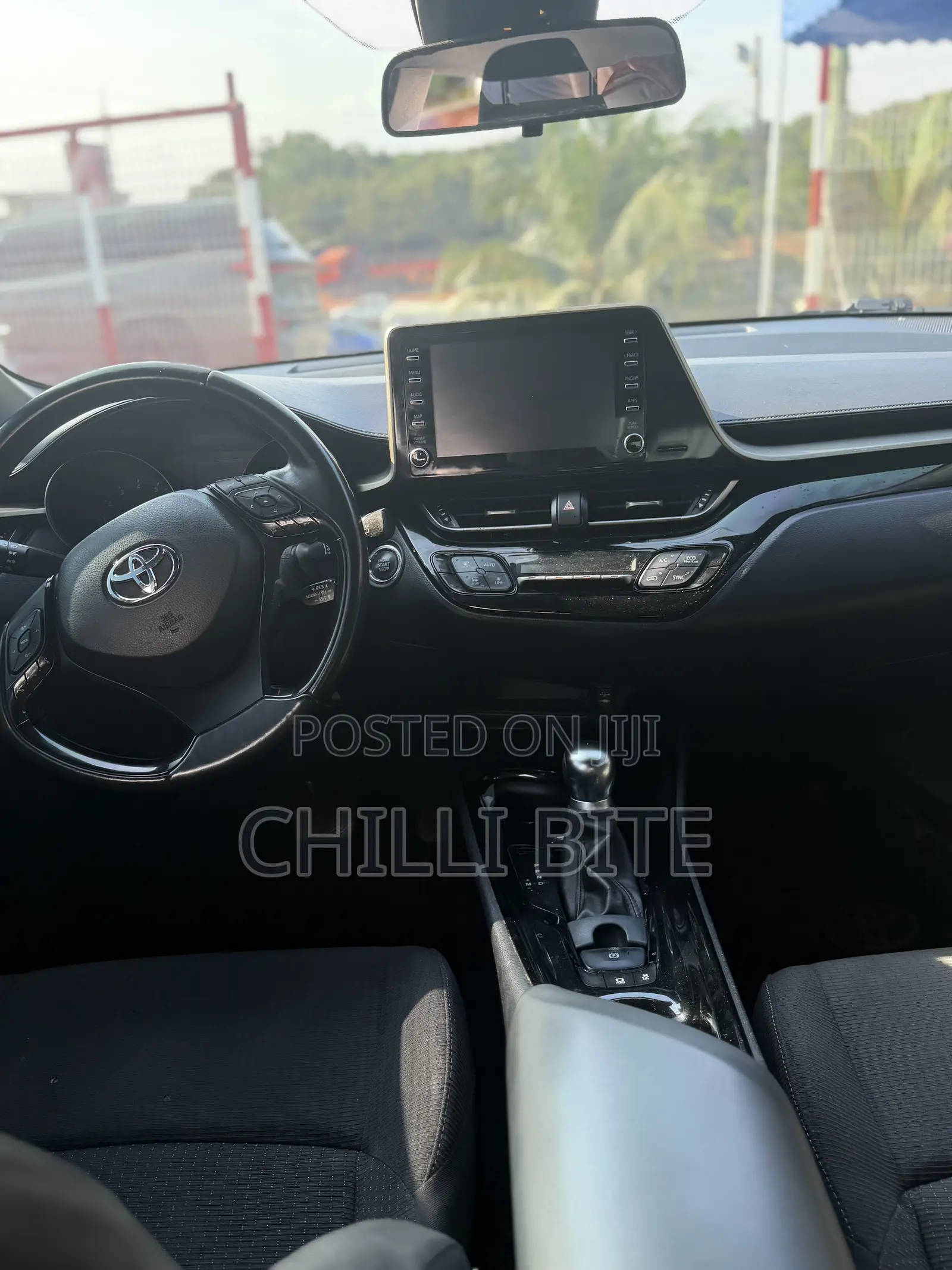 Toyota C-HR XLE FWD 2019 Black