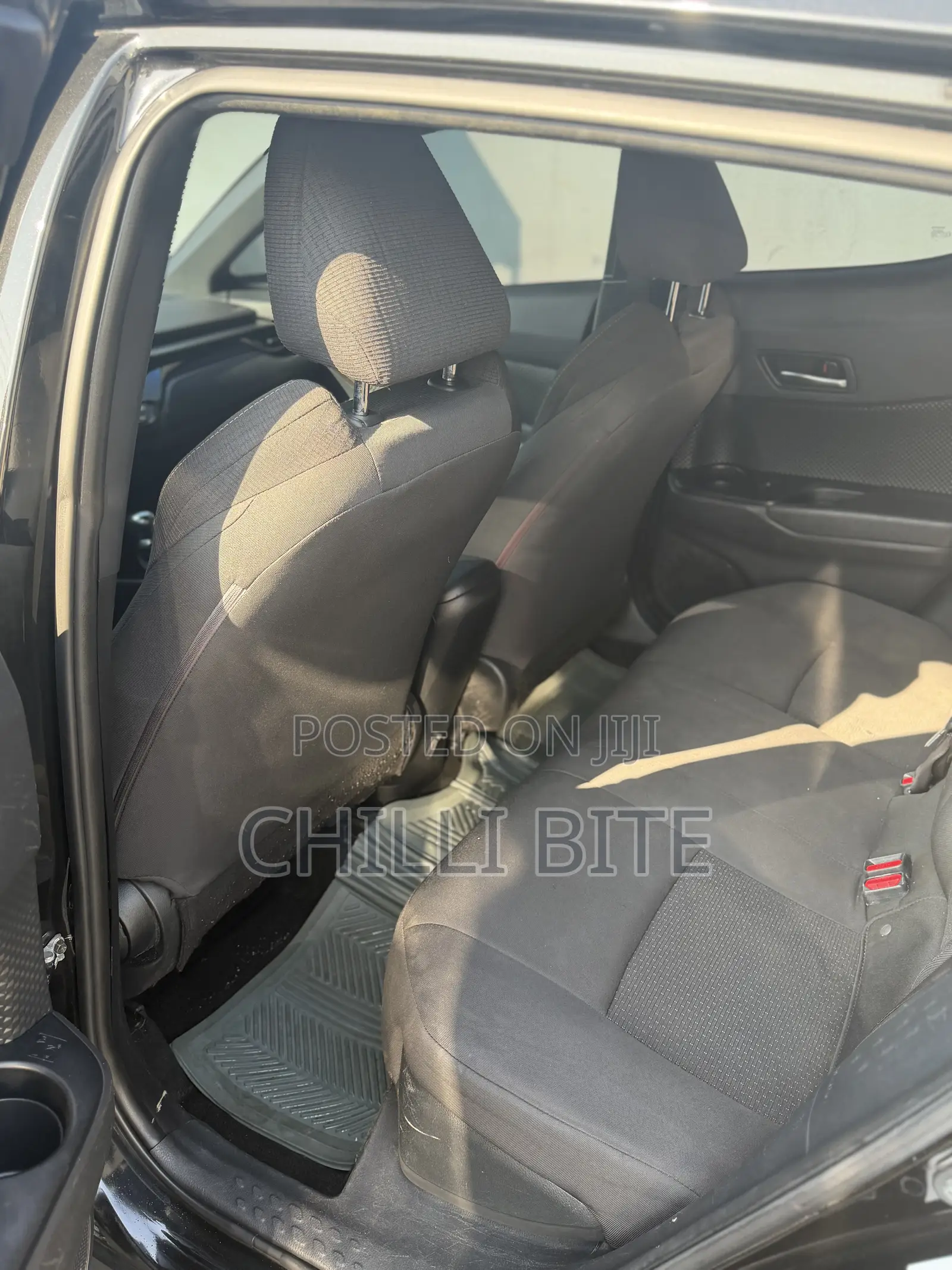 Toyota C-HR XLE FWD 2019 Black