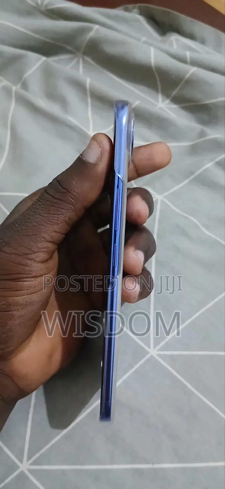 Tecno Camon Slim 256 GB Blue