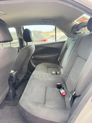 Toyota Camry SE 4dr Sedan (2.5L 4cyl 6A) 2012 Silver