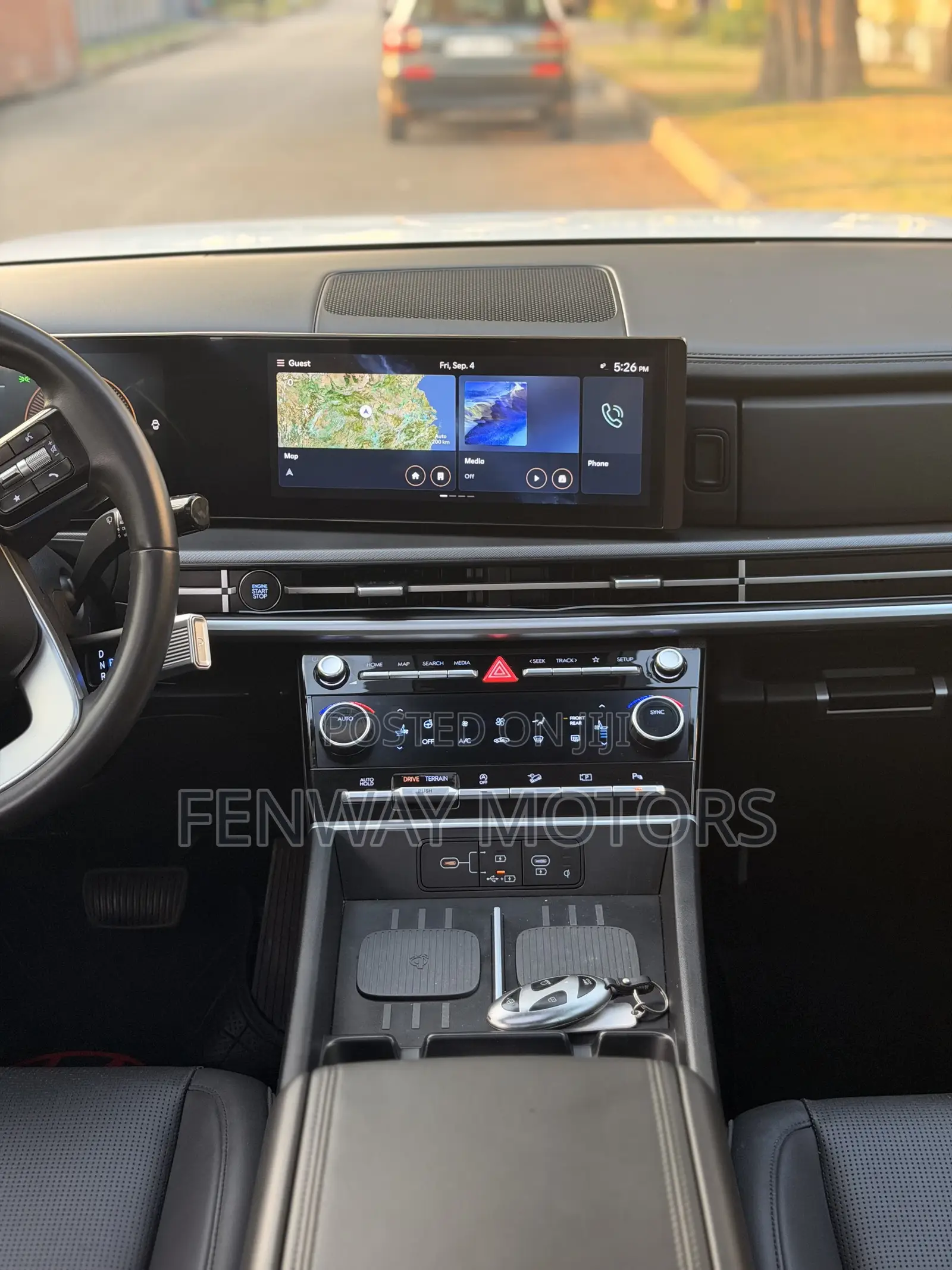Hyundai Santa Fe Limited 2024 White