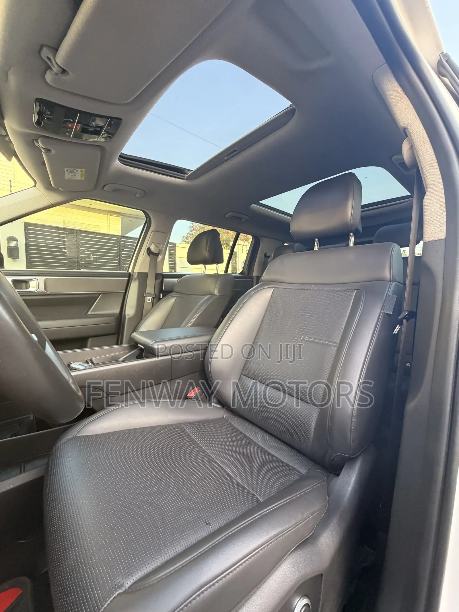 Hyundai Santa Fe Limited 2024 White