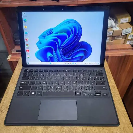 Laptop Dell Latitude 5290 2-in-1 16GB Intel Core i7 SSD 512GB