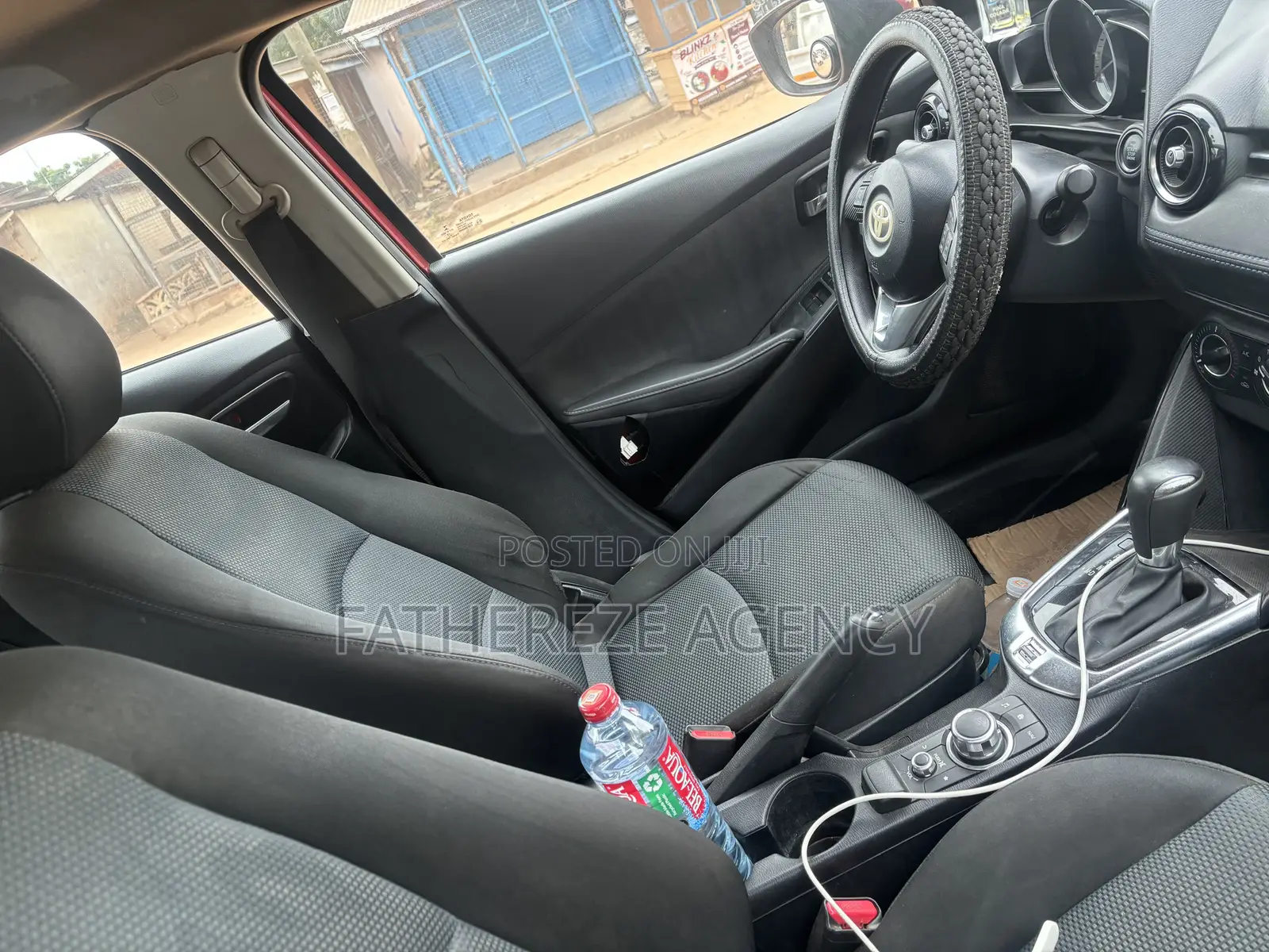Toyota Yaris iA 1.5 FWD 2017 Red