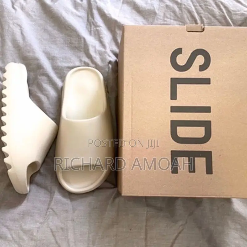 Yeezy Slide Bone Off-White Casual Slippers -