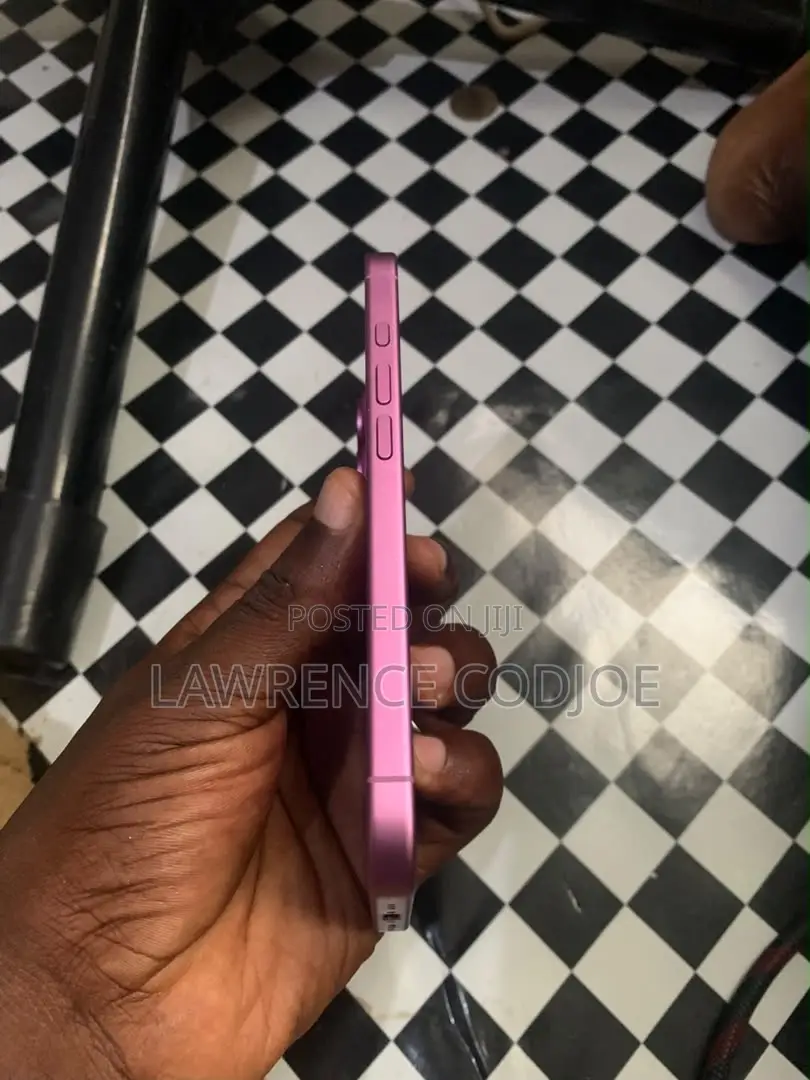 Apple iPhone 16 128 GB Pink
