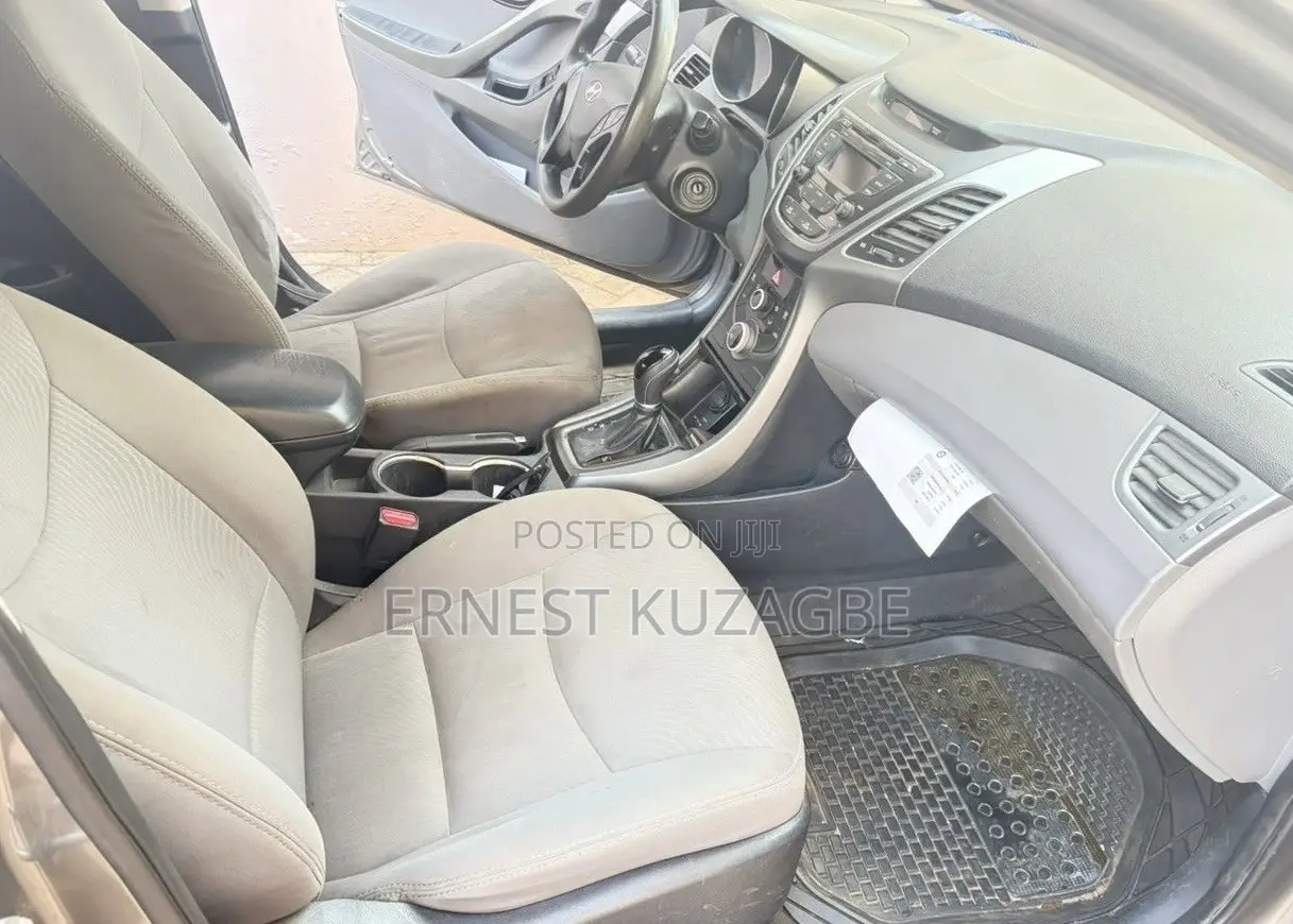 Hyundai Elantra 2016 Silver