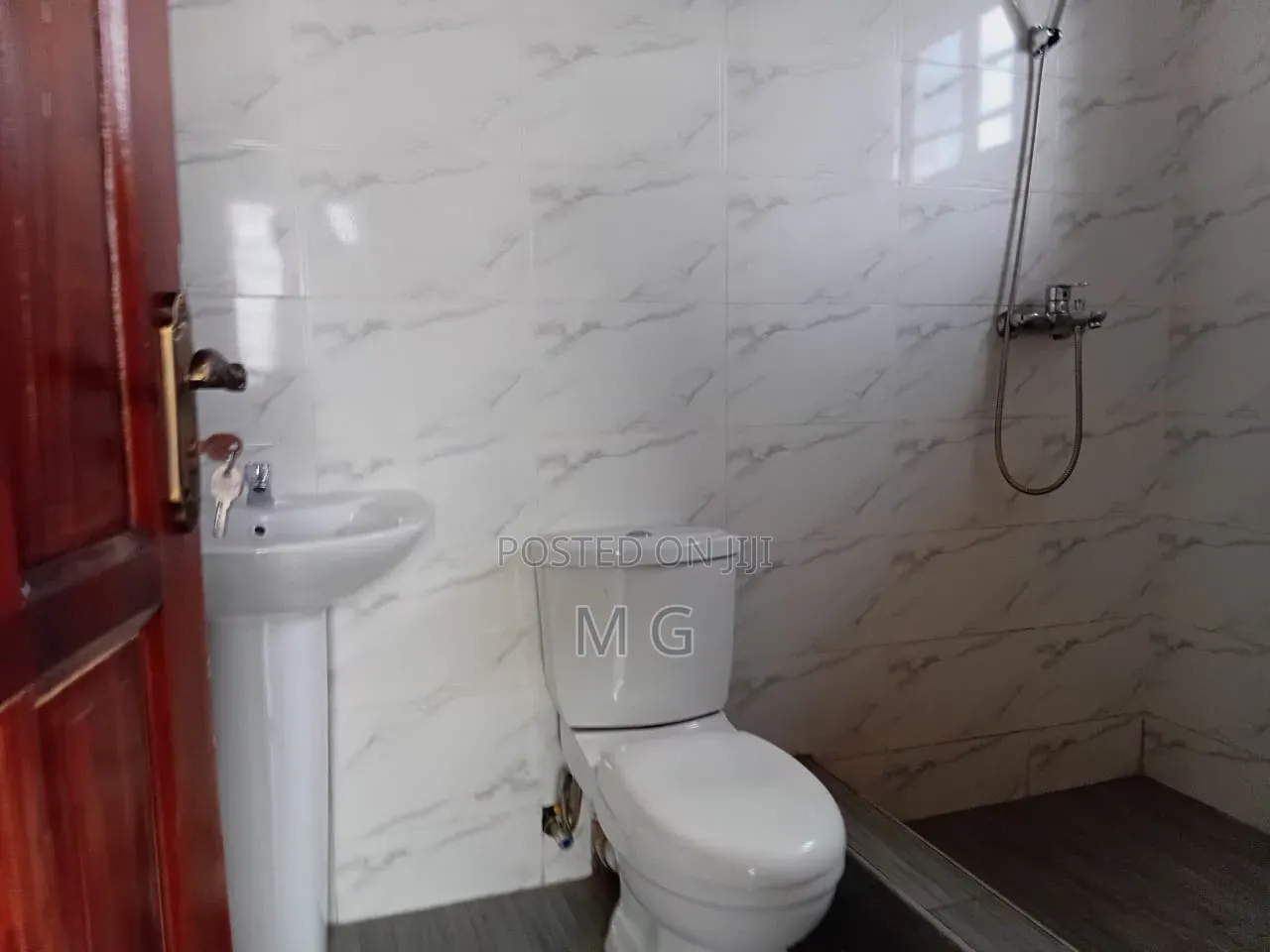 3bdrm House in Around Hfc, Tema, Community 25 for rent