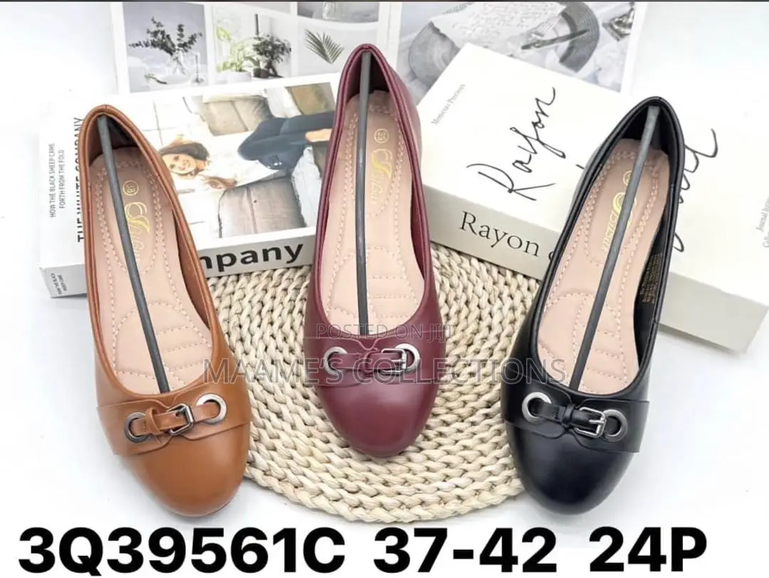 Women’s Elegant Patent Flat Shoes – Stylish Comfortable