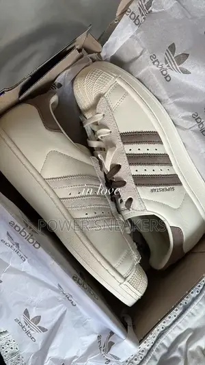 Adidas Super Star