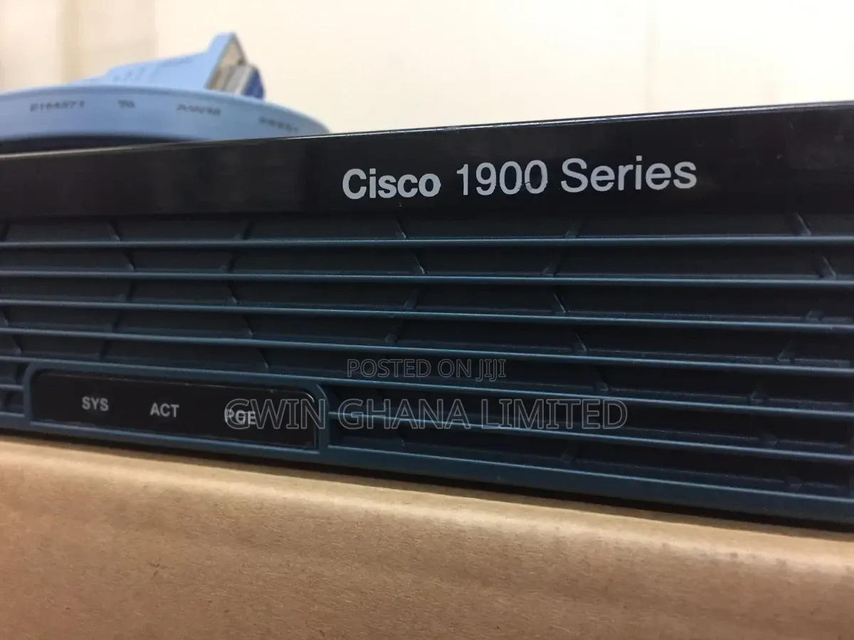 Cisco 1921 Gigabit Integrated Services Router CISCO1921/ V05.