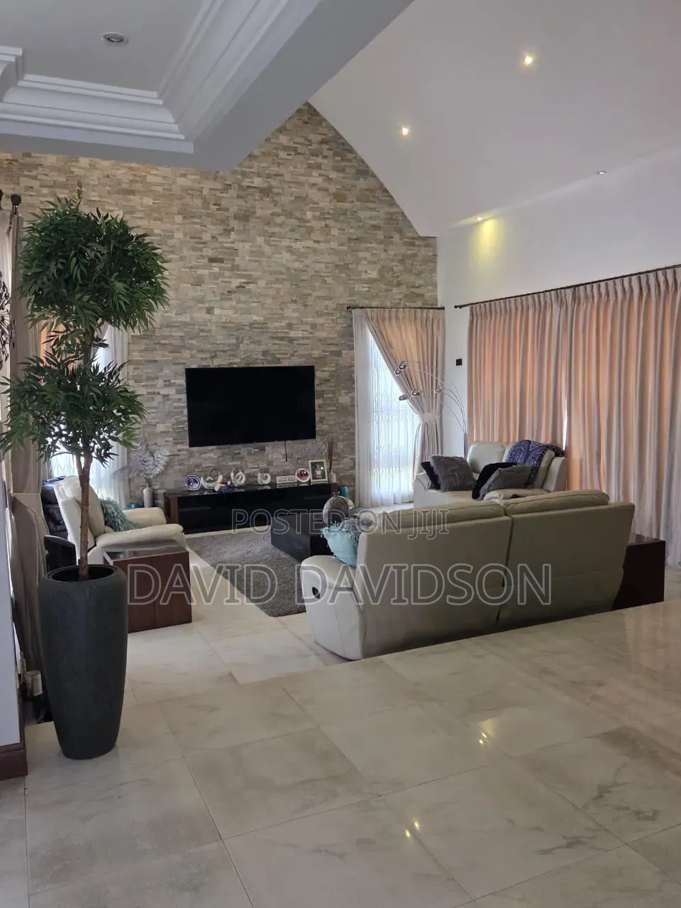 Furnished 5bdrm House in 5 Bedroom With, Tema Metropolitan for sale