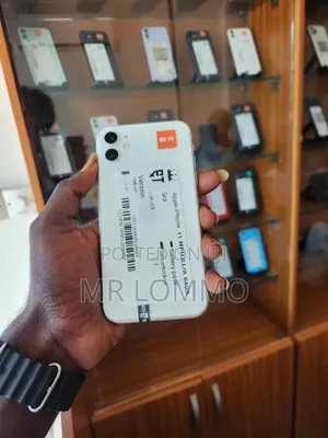 Apple iPhone 11 64 GB White