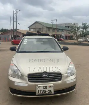 Hyundai Accent 2010 Gold
