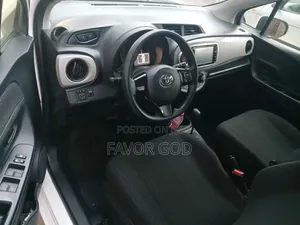 Toyota Vitz 1.5 FWD Hybrid 5dr 2019 White
