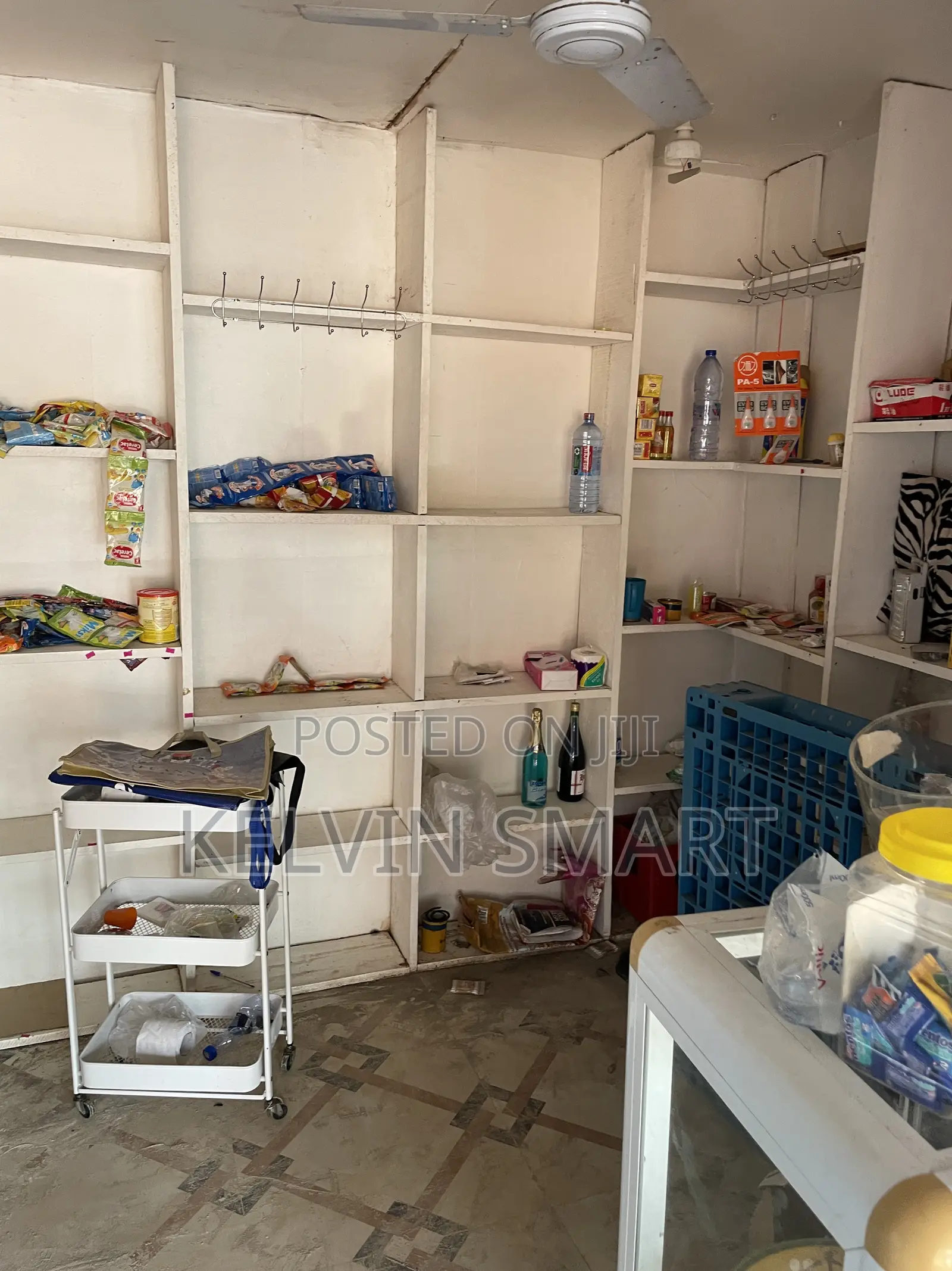 Container Shop for Rent at Lapaz